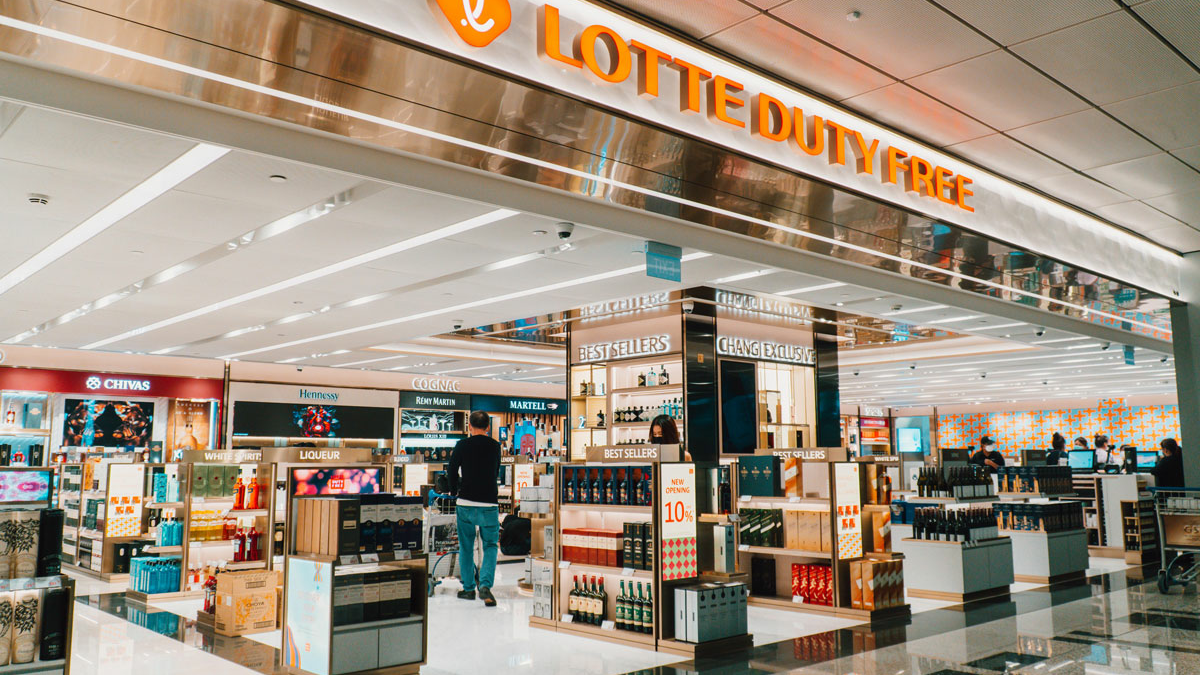 Lotte-Duty-Free-Arrival-Hall-store